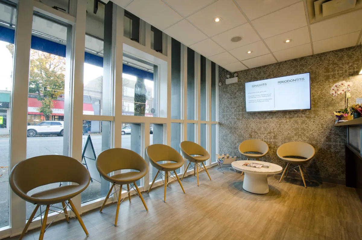 fraserview-dentist-reception